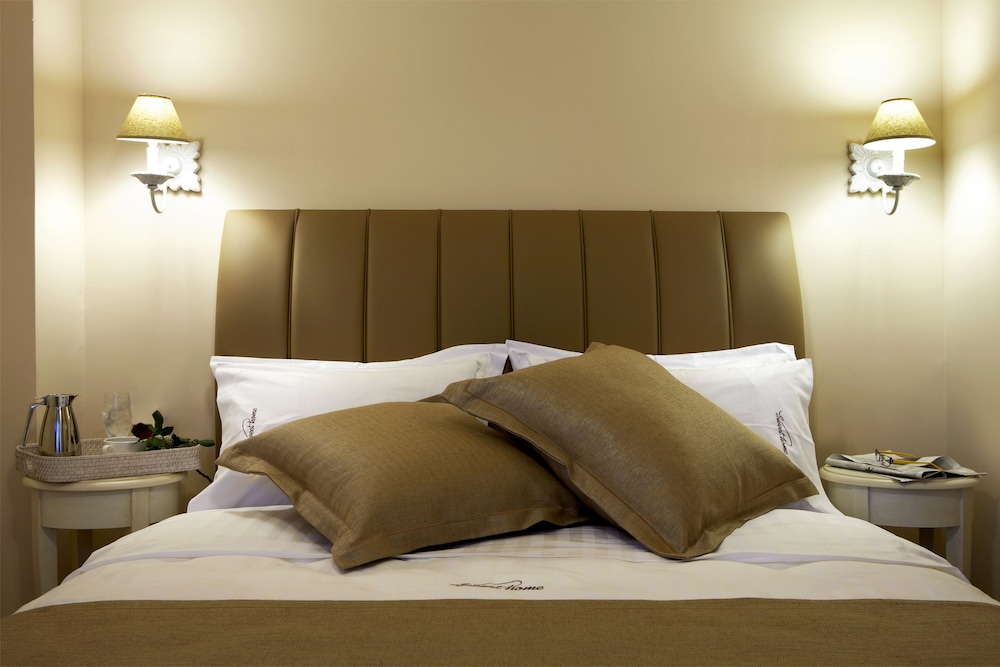 Sweet Home Hotel 13/75