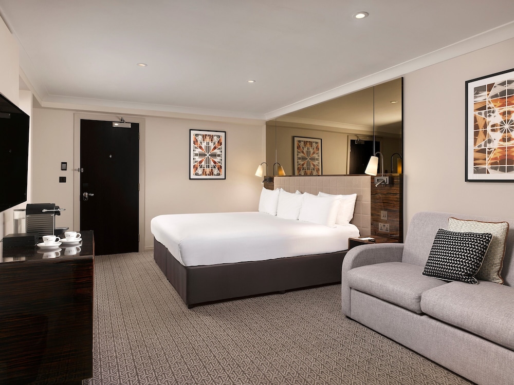 DELUXE, STUDIO, KING BED