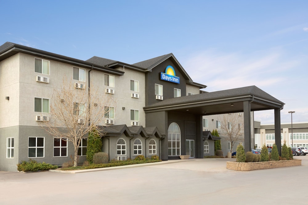Days Inn by Wyndham Steinbach 3/43