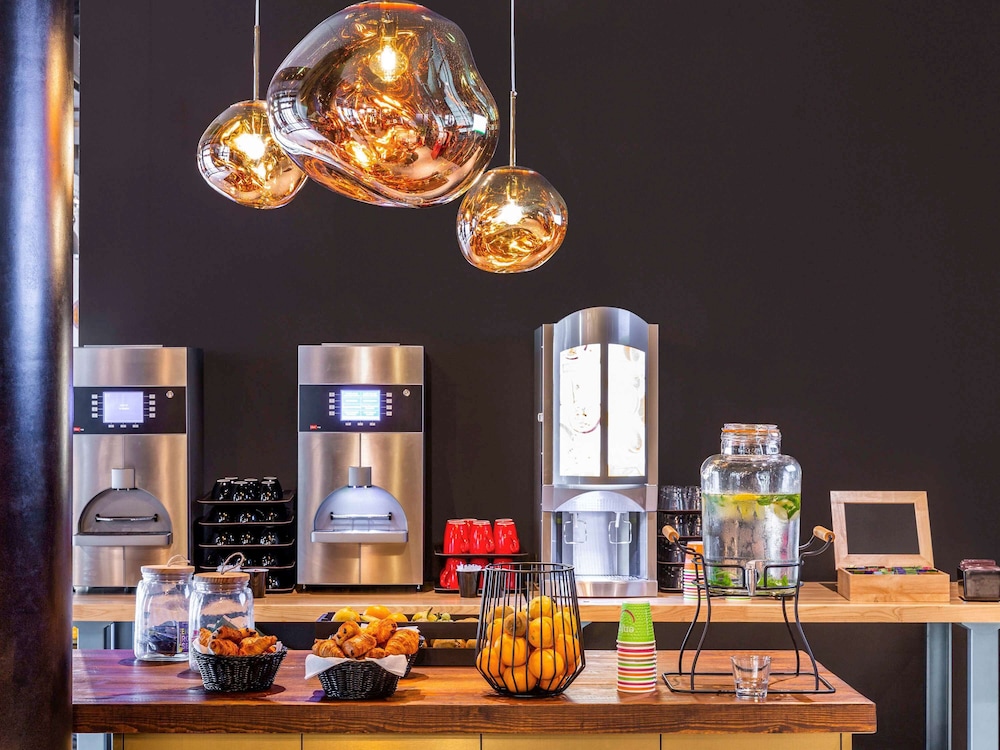 Ibis Styles Puteaux Paris La Defense 64/74