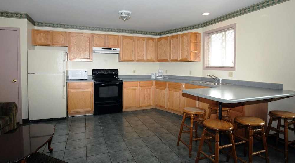 Silver Spruce Inn 5/50