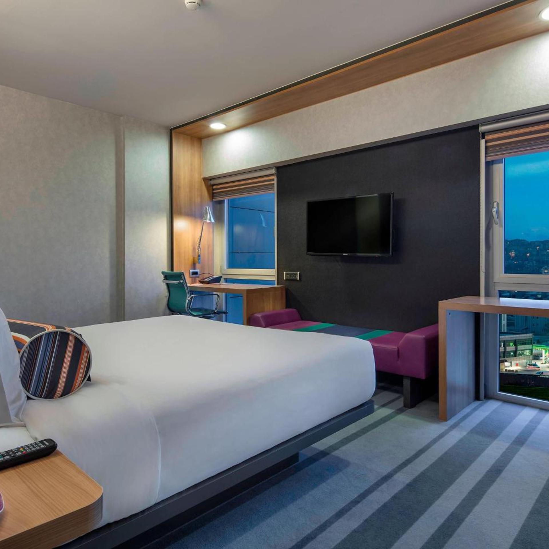 Aloft, Guest Room, King Bed