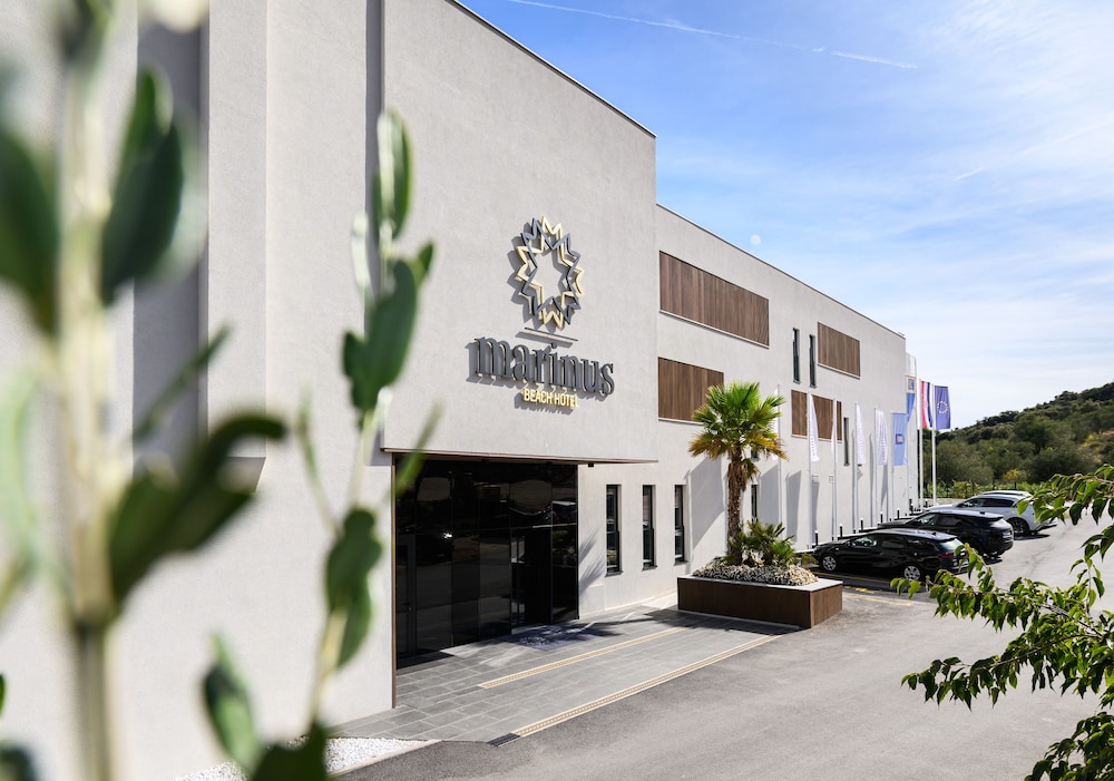 Marinus Beach Hotel 5/56
