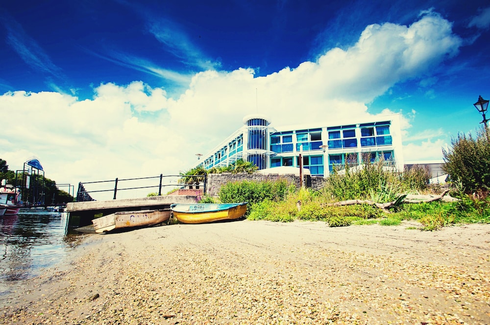 Captains Club Hotel & Spa 45/57