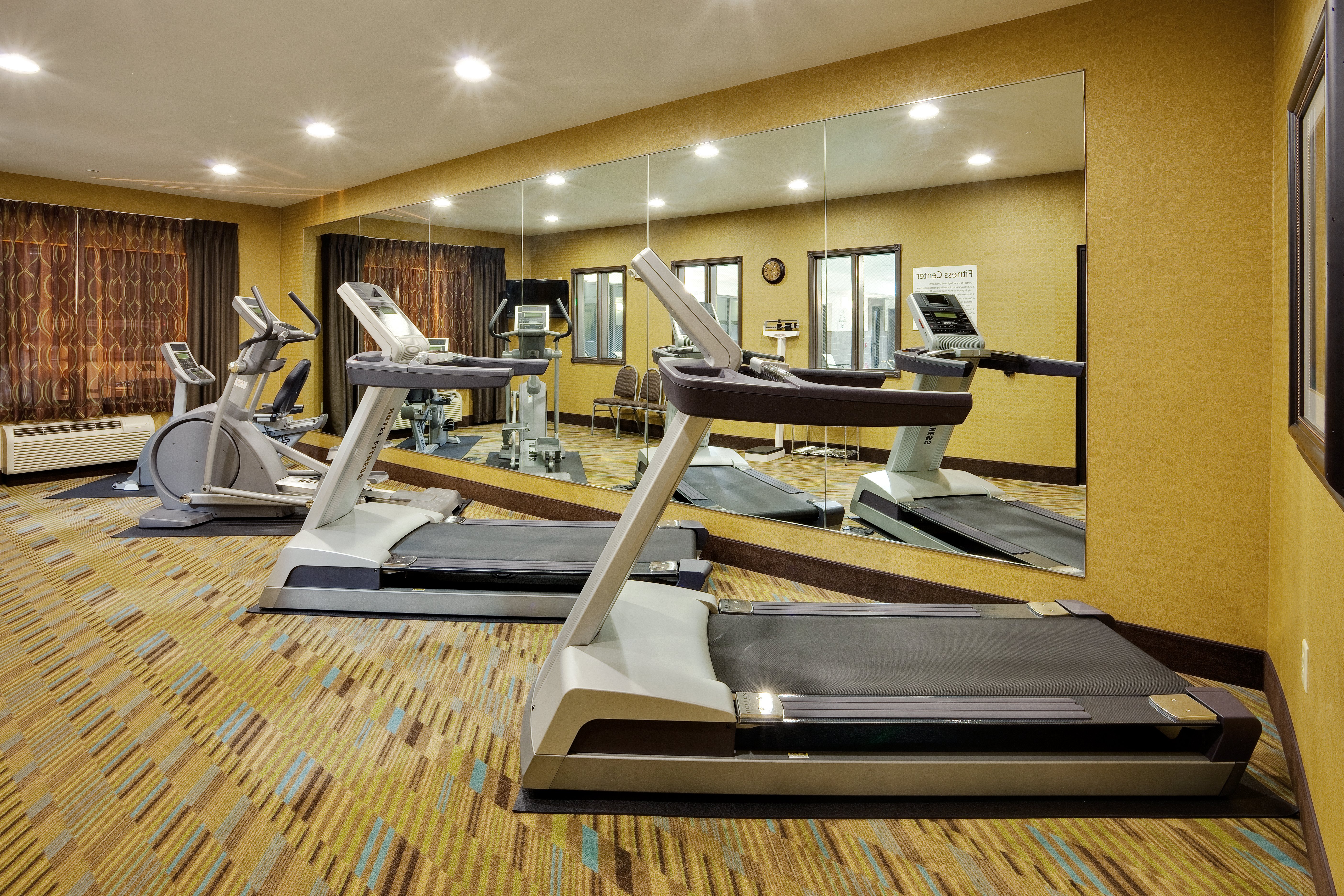 Holiday Inn Express Suites Limerick Pottstown 34/50