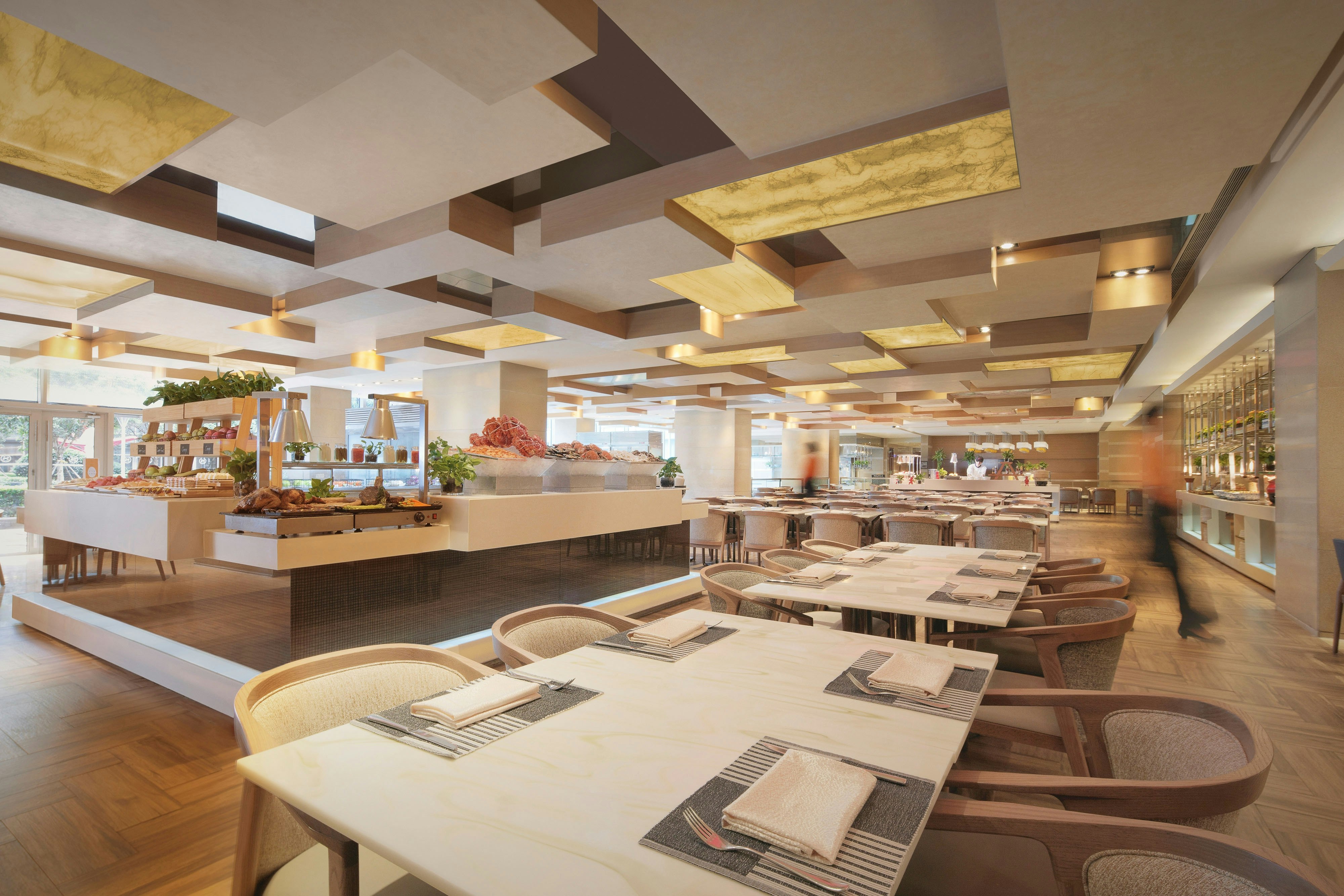 Sheraton Grand Shanghai Pudong Hotel and Residences 9/21