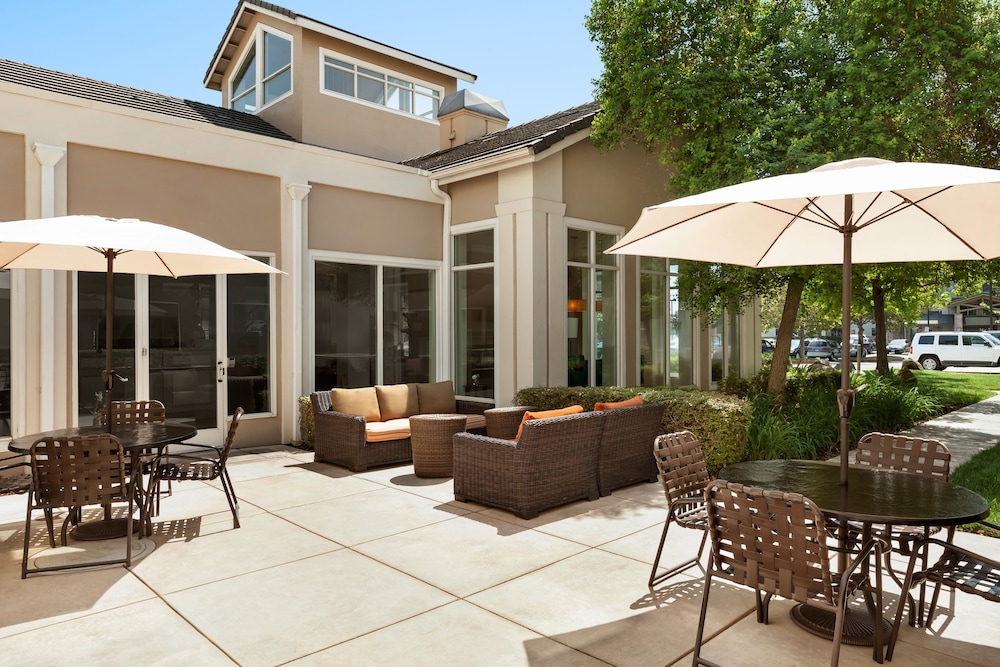 Hilton Garden Inn Roseville 8/50