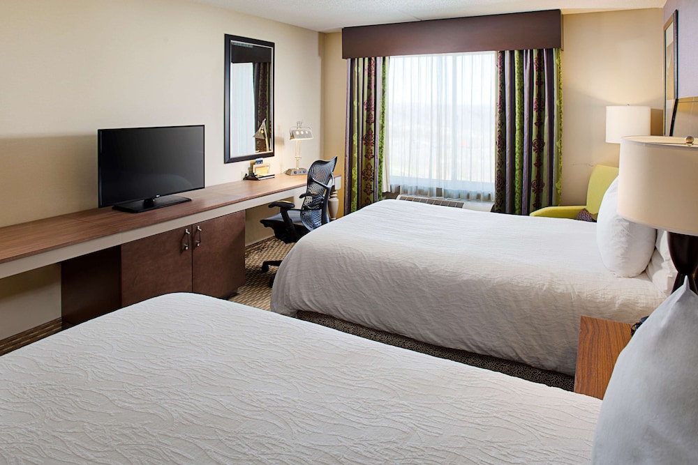Hilton Garden Inn Hartford North/Bradley Intl Airport 11/50