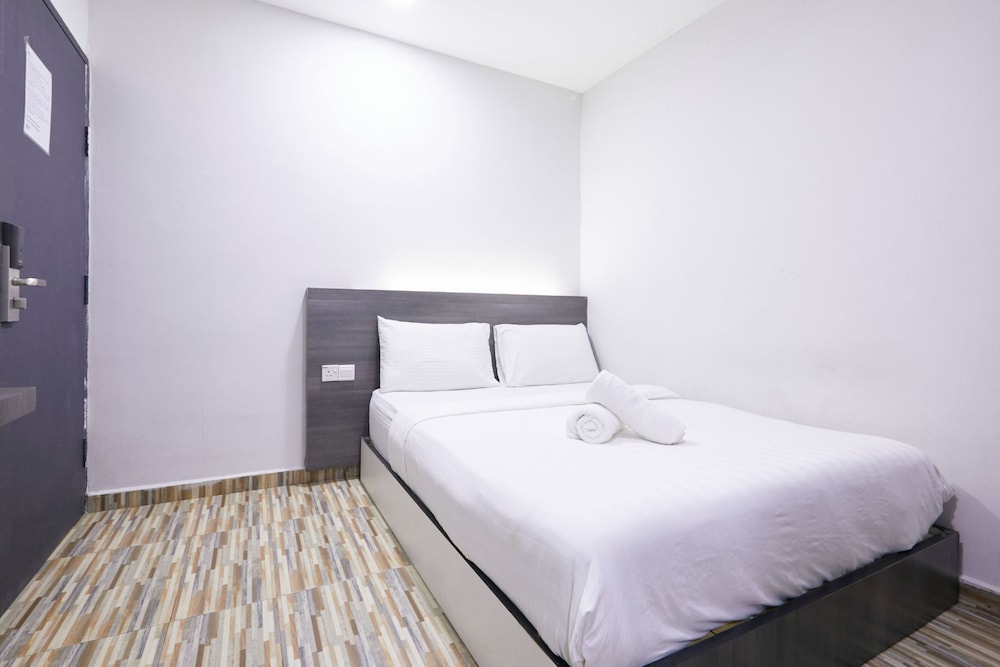 Fast Hotel Idaman Near To IIUM KL 22/75