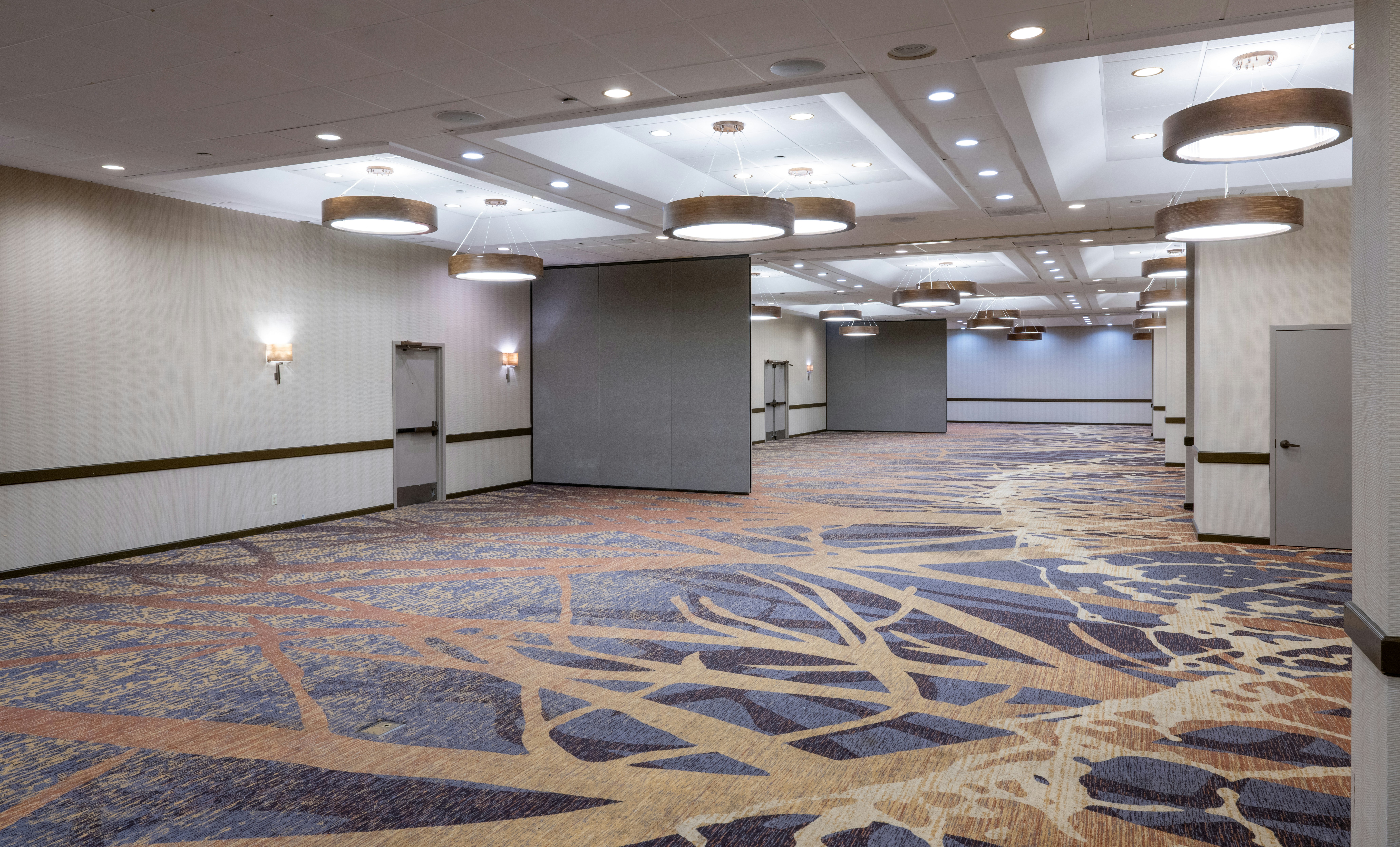 Embassy Suites by Hilton Seattle Bellevue 68/76