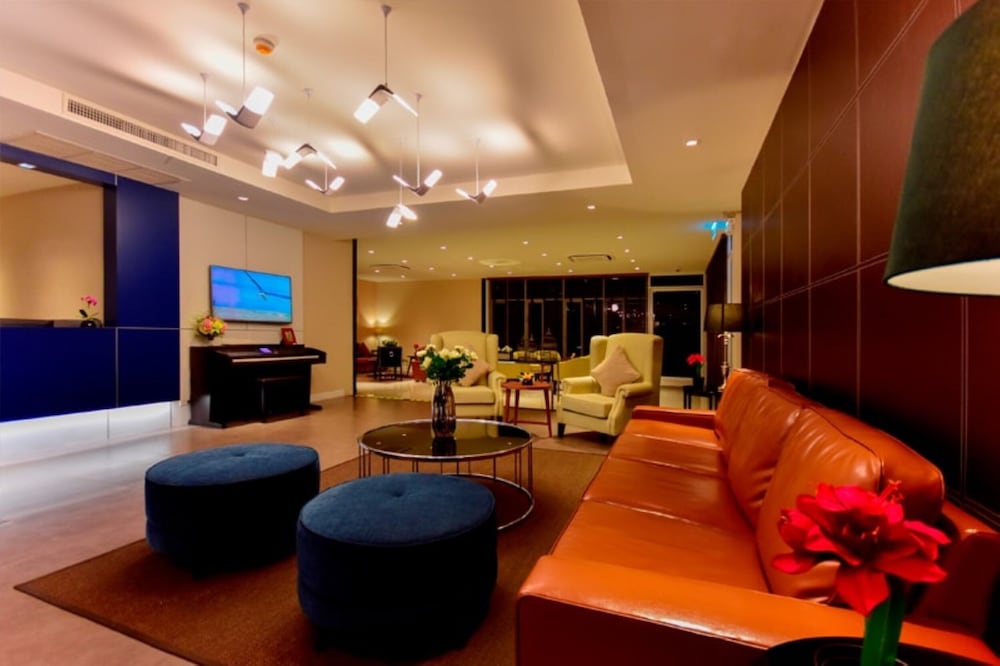 PAEVA LUXURY SERVICED RESIDENCE 30/48