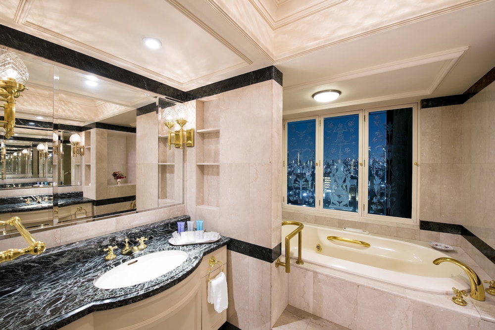 RIHGA ROYAL HOTEL TOKYO 49/50
