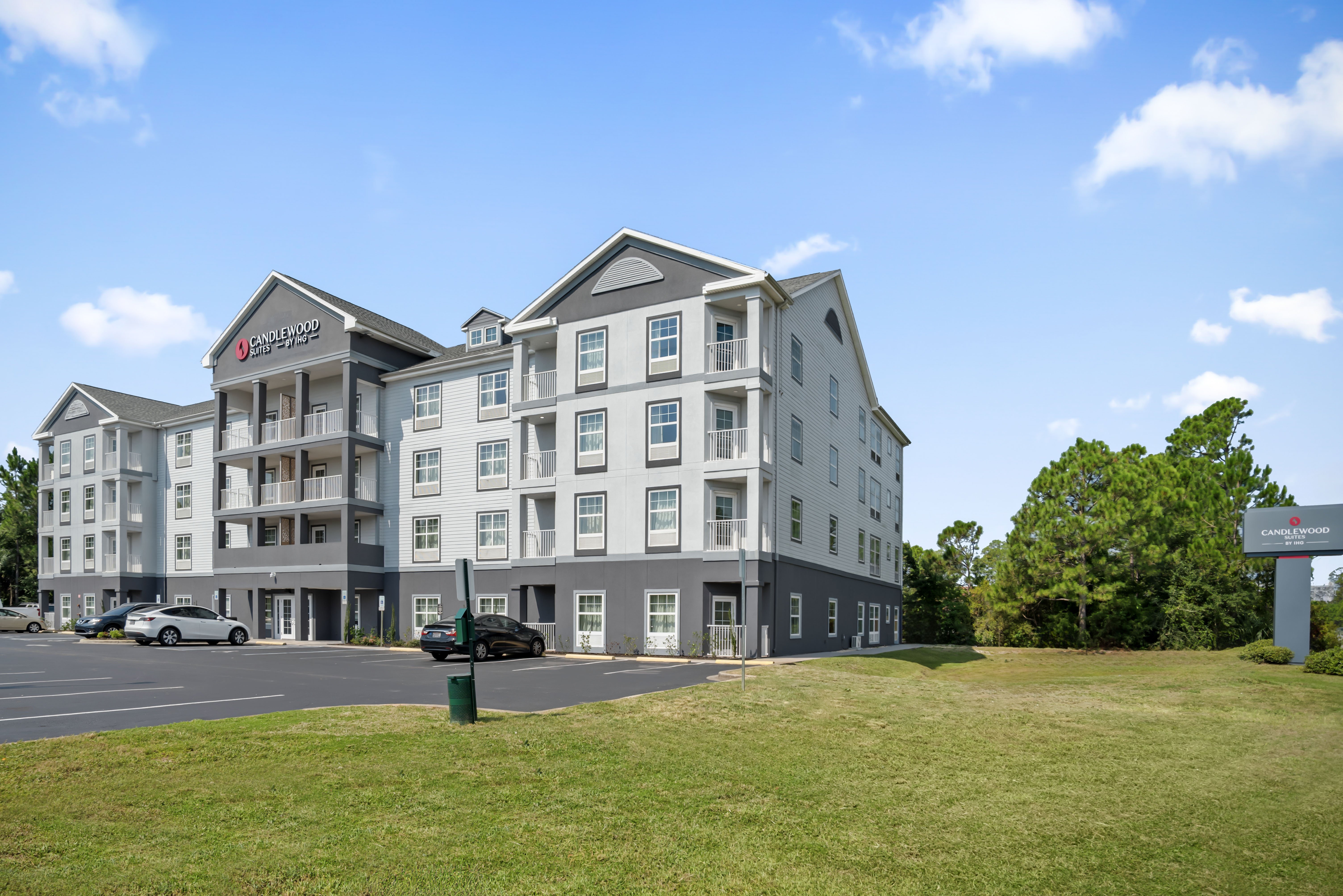 Hawthorn Suites By Wyndham Panama City Beach Fl 4/50
