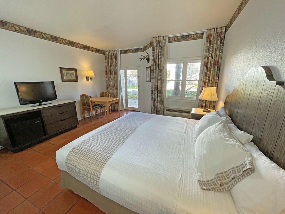 Y O Ranch Resort Hotel 23/55