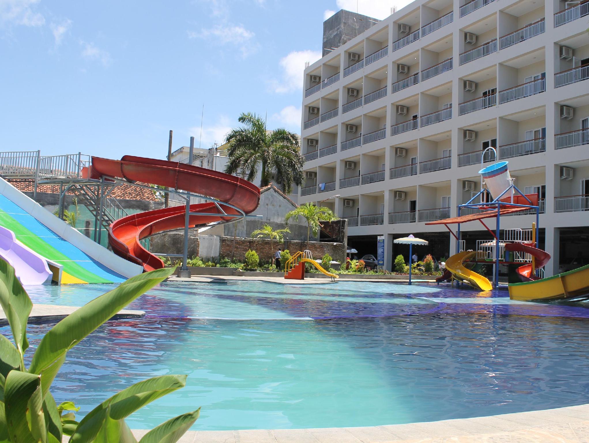 Grand Aquarium Hotel Pangandaran 31/35