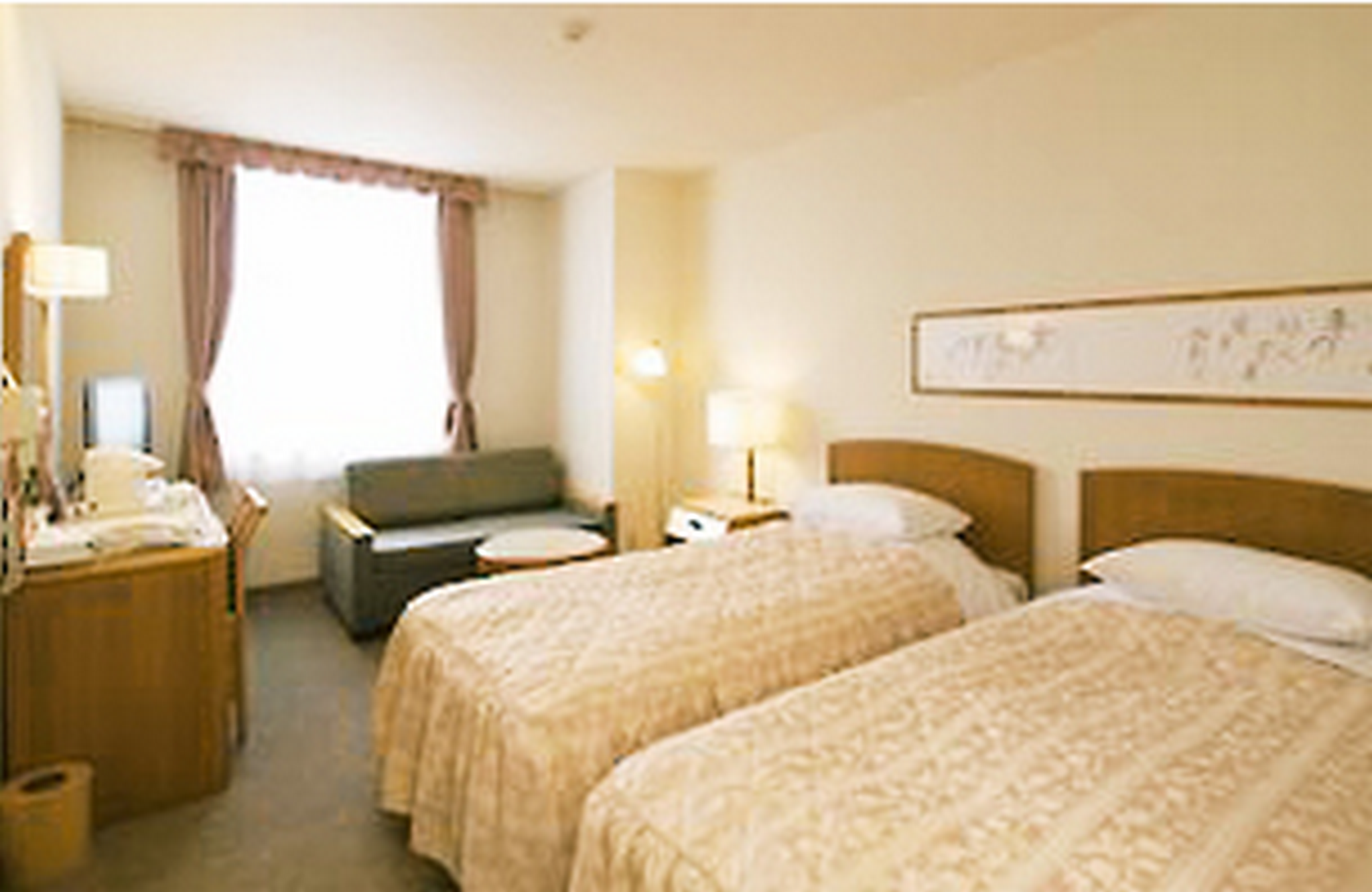 Room, Twin Beds, Smoking