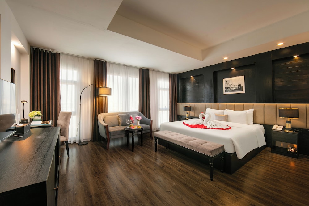 EXECUTIVE, SUITE, CITY VIEW