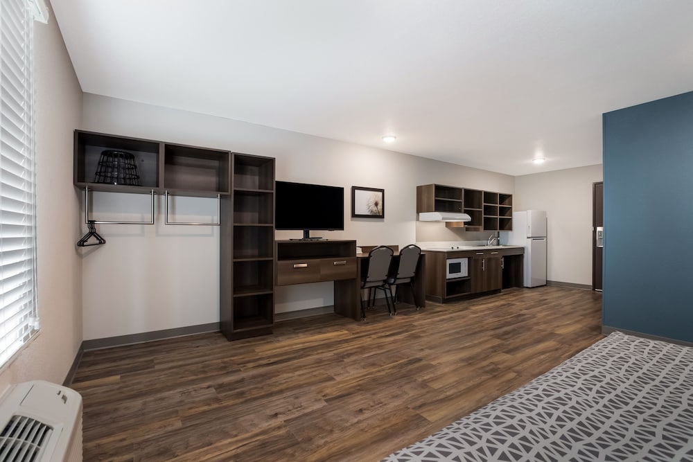 WoodSpring Suites South Brunswick - Princeton 11/15