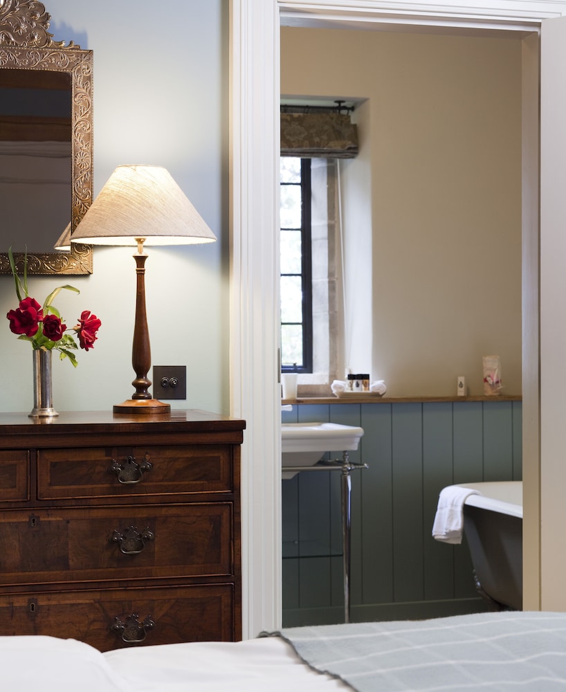 ARD NA SIDHE COUNTRY HOUSE 11/46