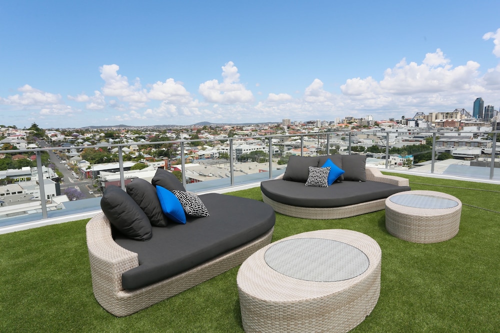 Alex Perry Hotel And Apartments 29/54