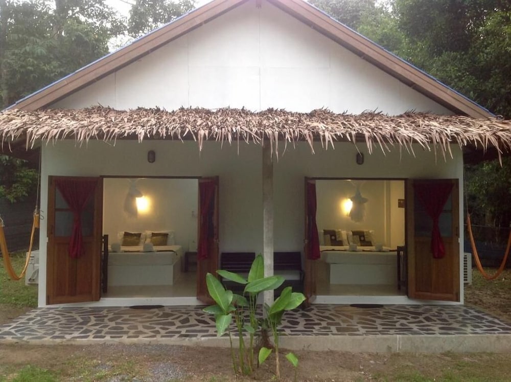 Papillon Bungalows photo1