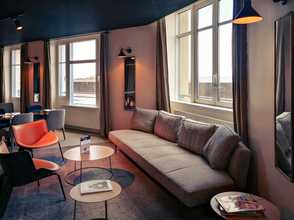 Mercure St Malo Front de Mer Hotel 28/48