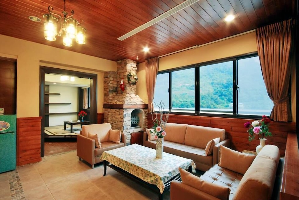 Ming Lu Holiday Hotel 36/50