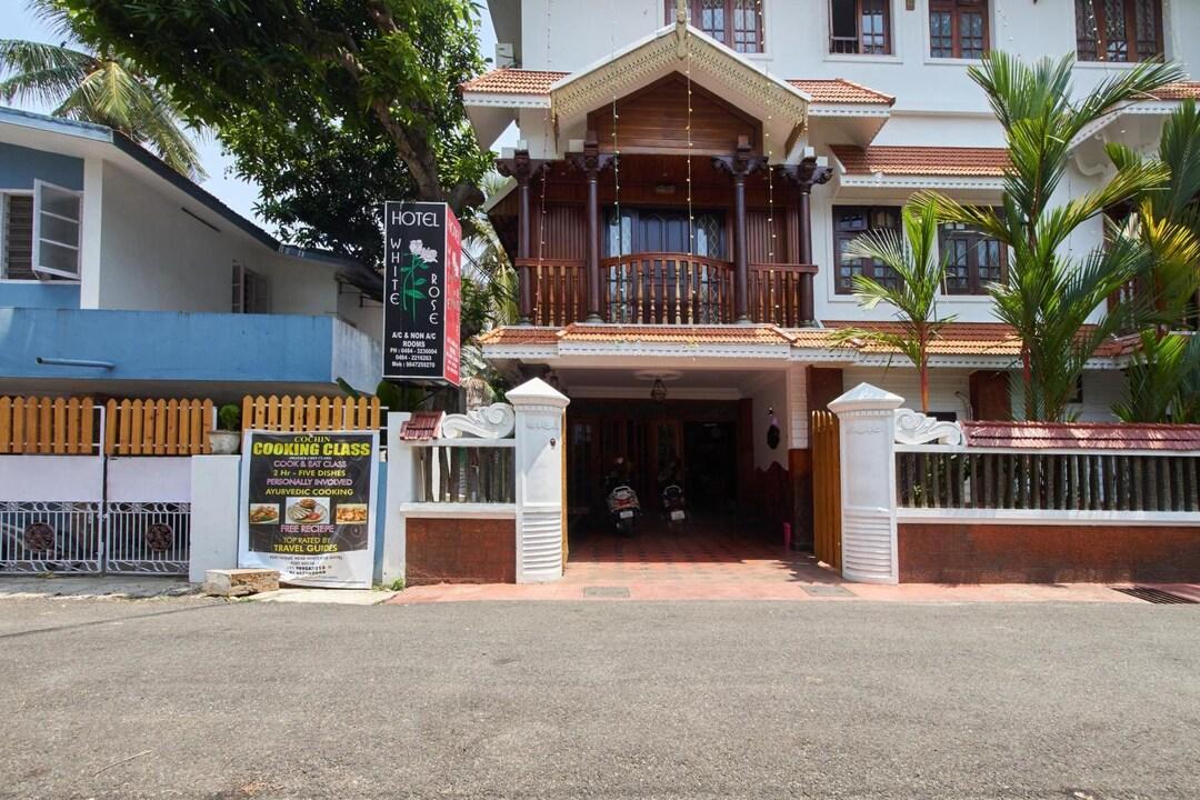 HOTEL WHITE ROSE FORT KOCHI 6/19