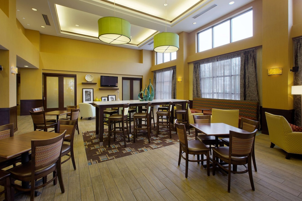 Hampton Inn & Suites Burlington NC 49/66