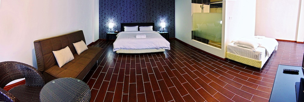 Putatan Platinum Hotel 16/31