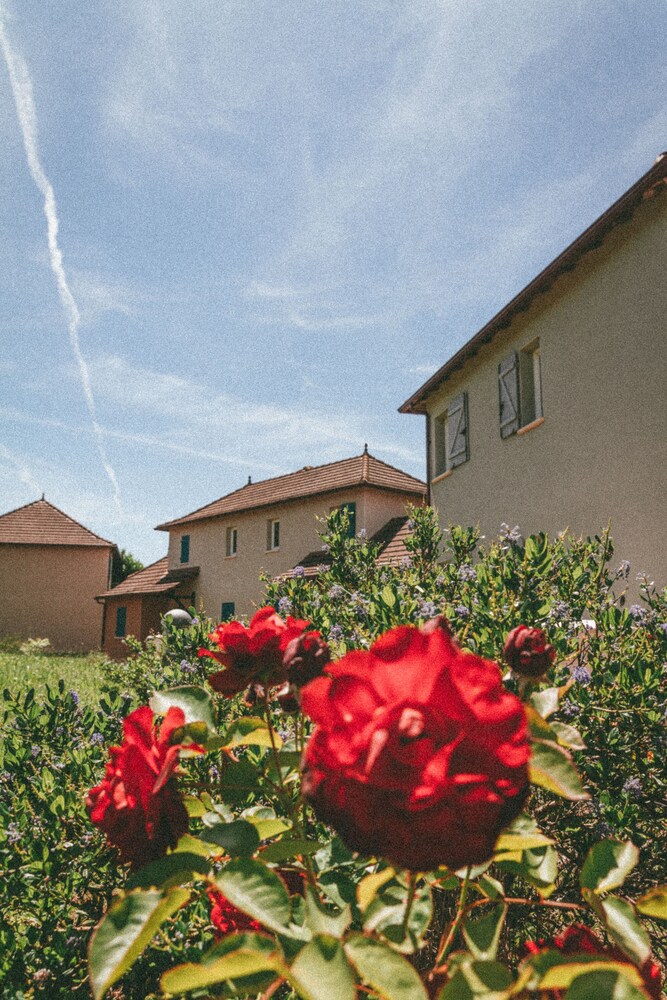 TERRES DE FRANCE - DOMAINE DE CLAIRE RIVE 30/36