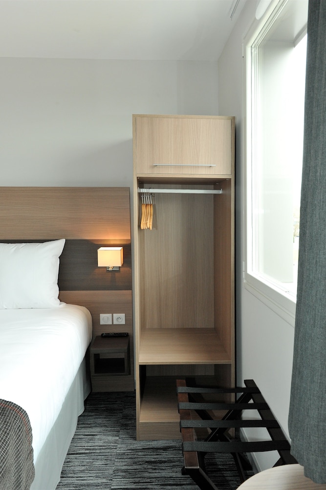 Dios Hotel 17/32