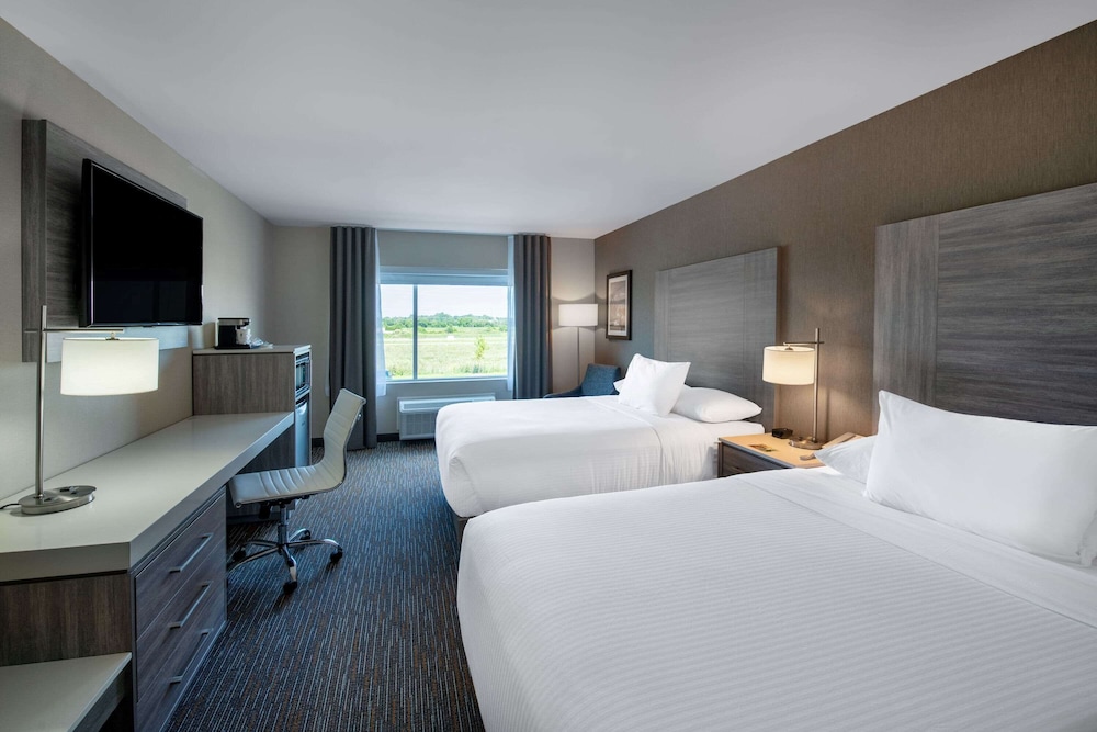 Wingate by Wyndham Kanata West Ottawa 16/49