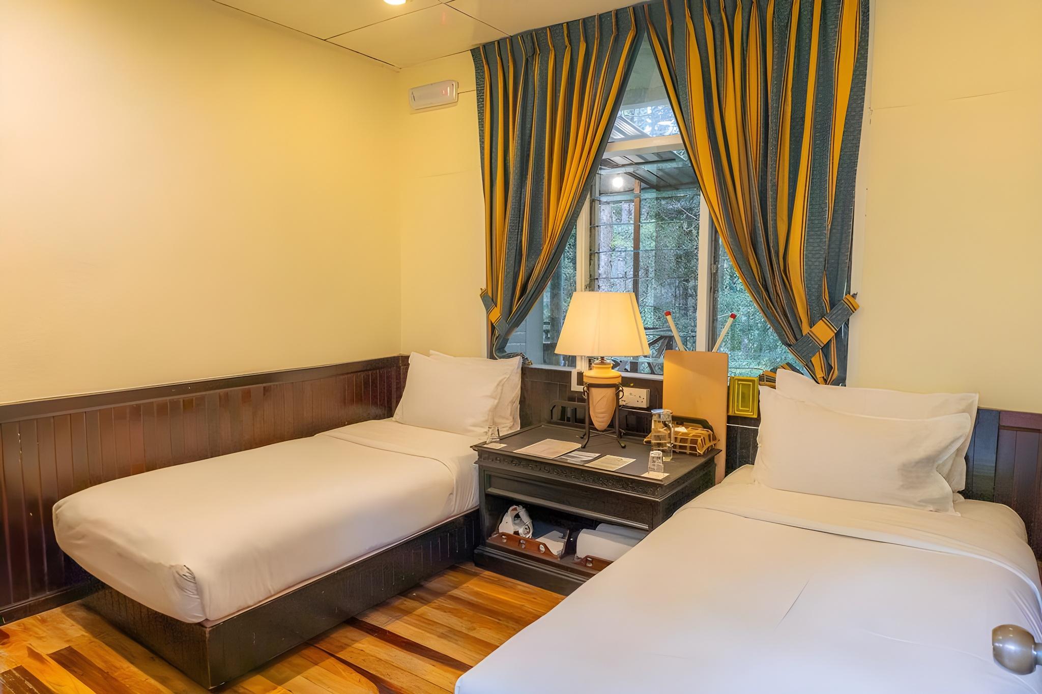 Rock, Twin Beds