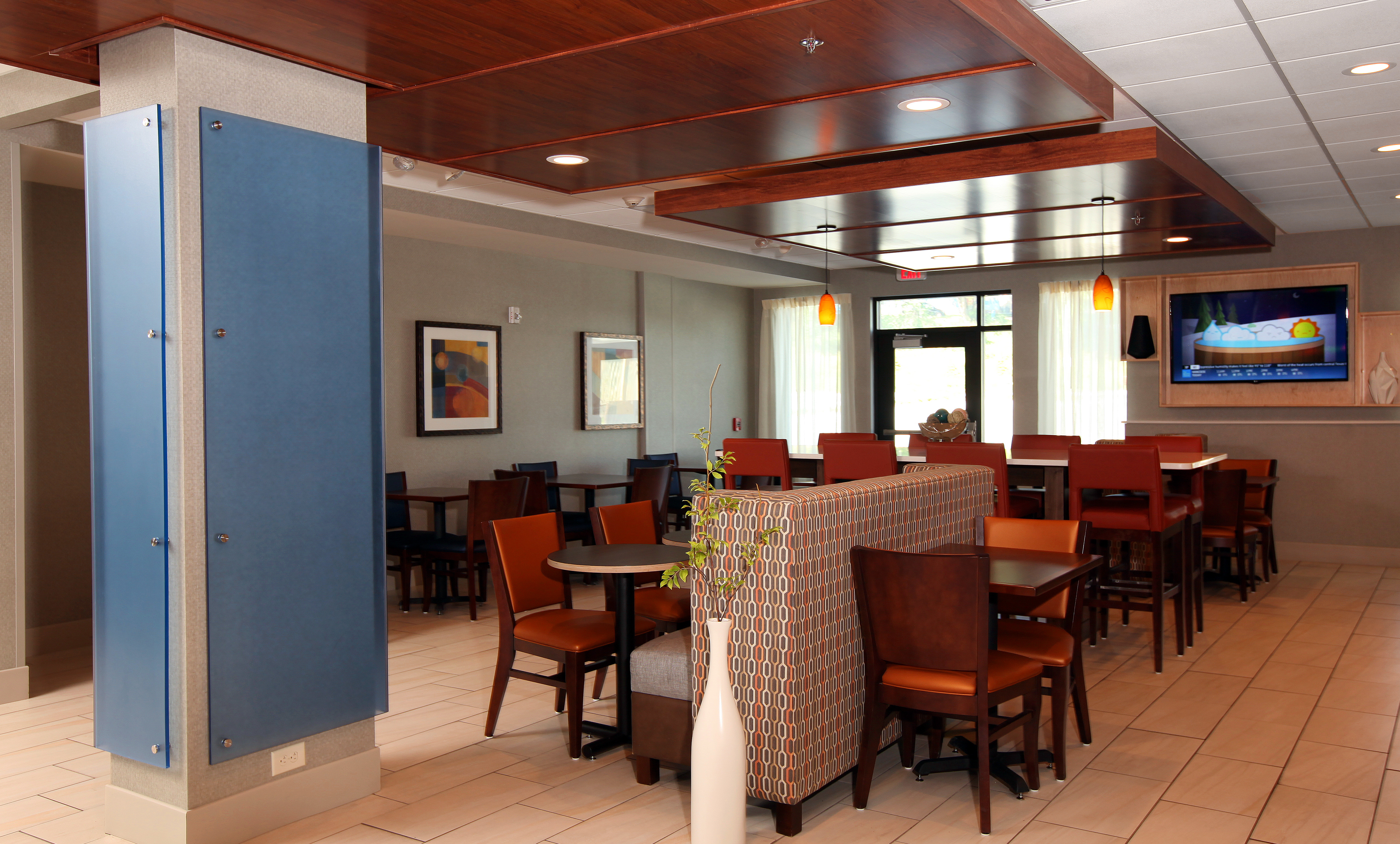 Holiday Inn Express Ralston Arena Area 15/19