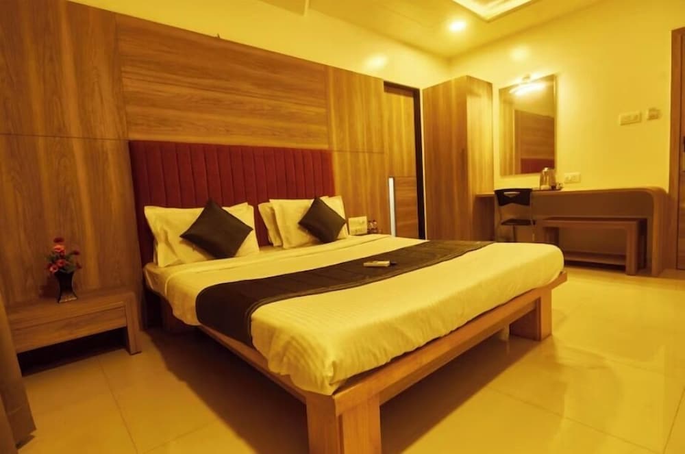 Hotel Anand Heritage 18/53