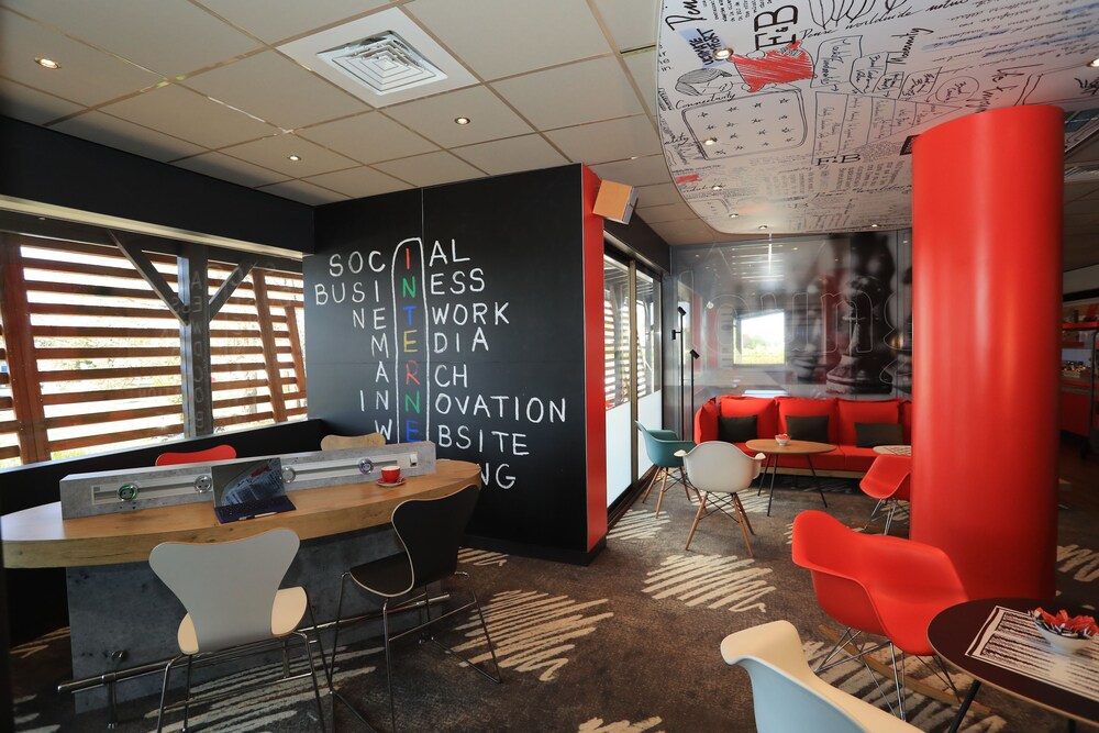 Ibis Aurillac 36/63