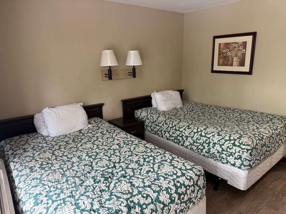 Capital O Hotel Richmond Hill/Savannah area I-95 16/48