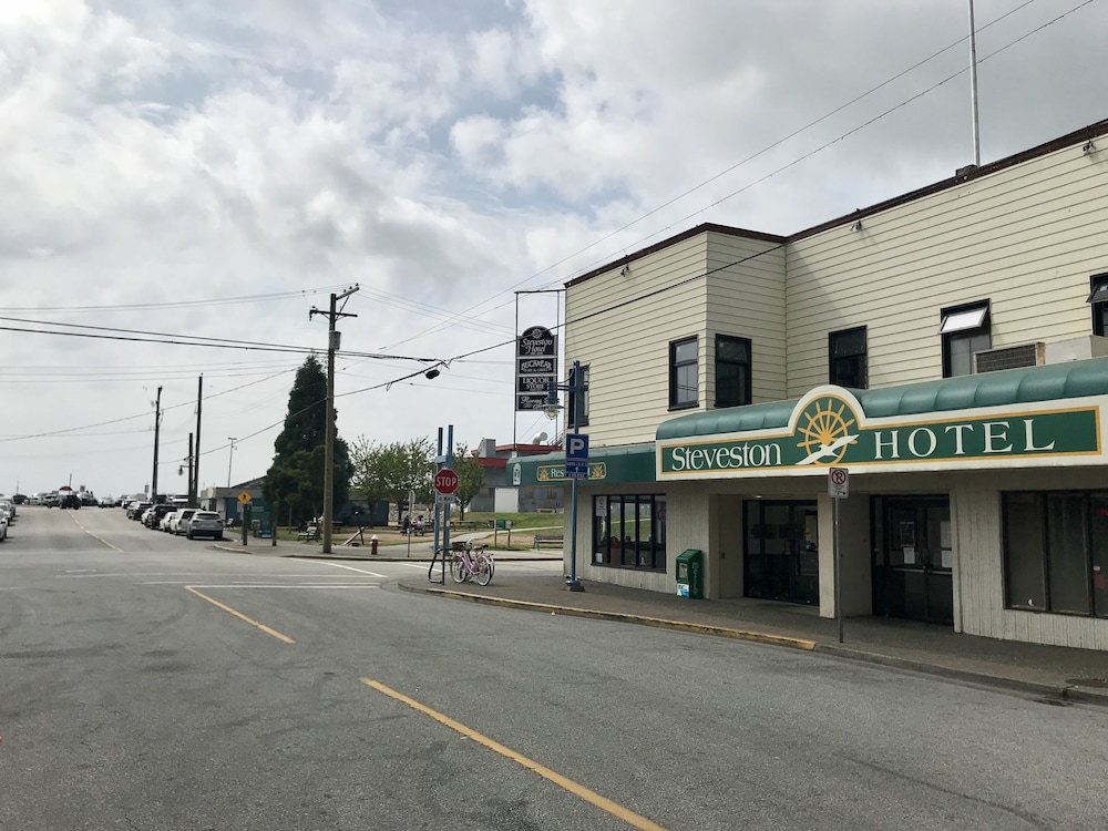 The Steveston Cafe & Hotel 8/56