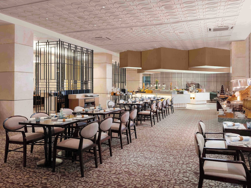 The Grove Suites by Grand Aston 46/57