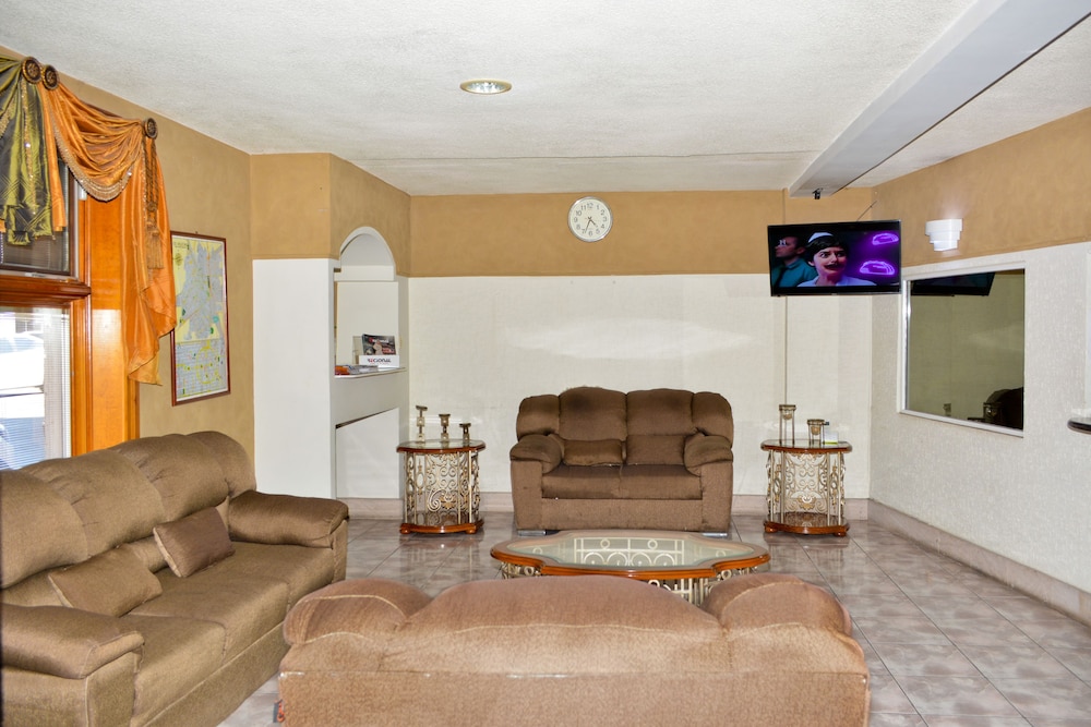 Hotel Baeza 34/50