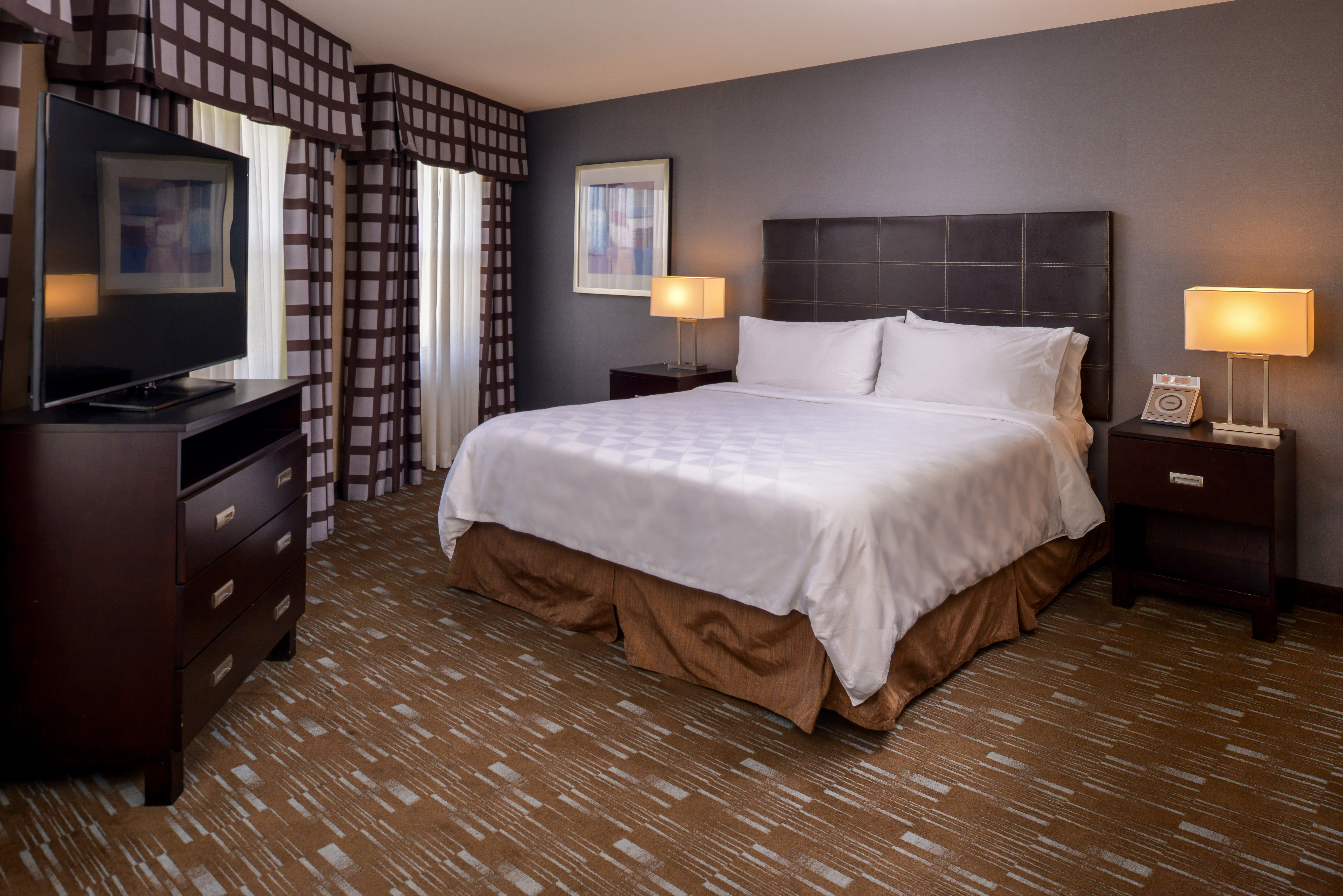 Holiday Inn Ontario Airport 25/73