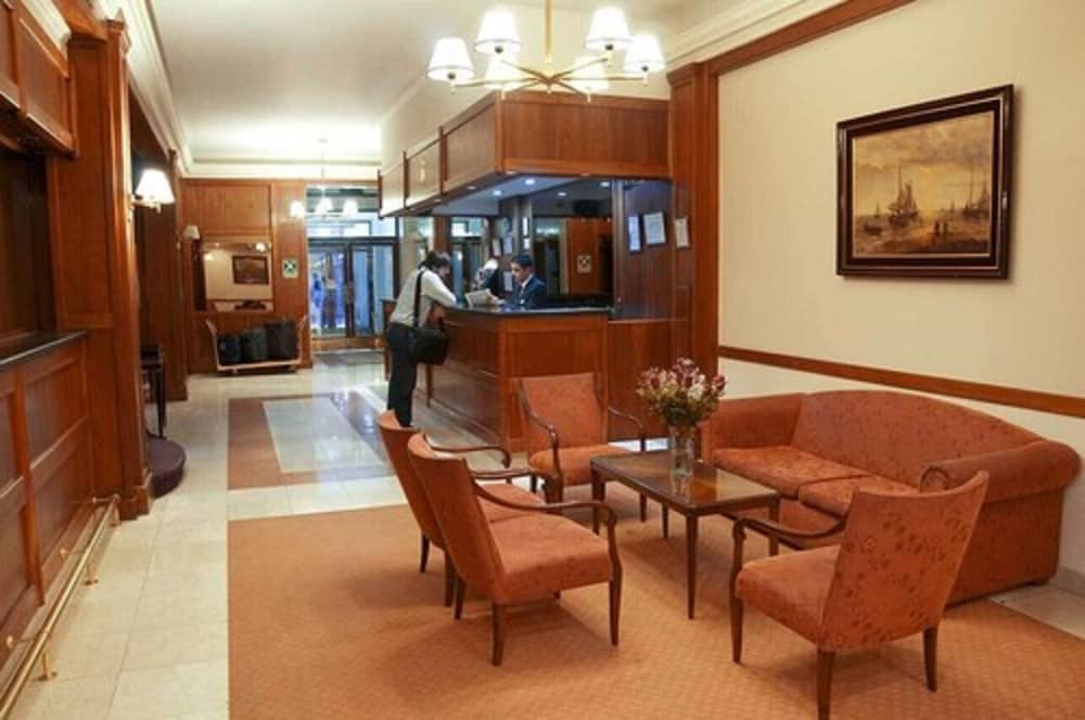 Hotel Regis 45/51
