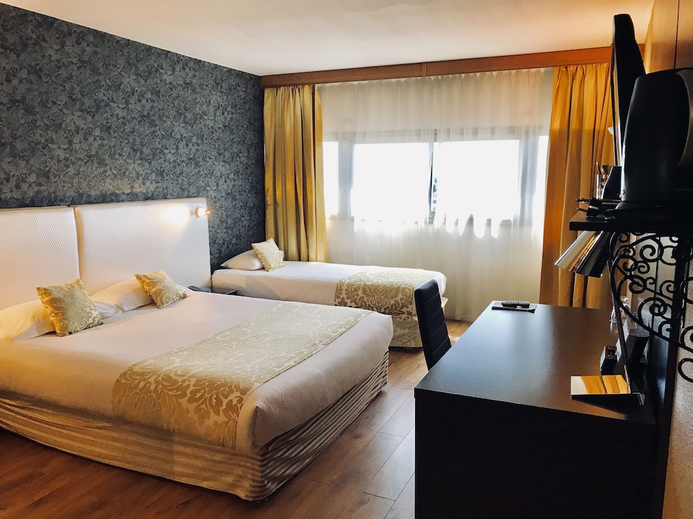 Grand Hotel de Nimes 8/81