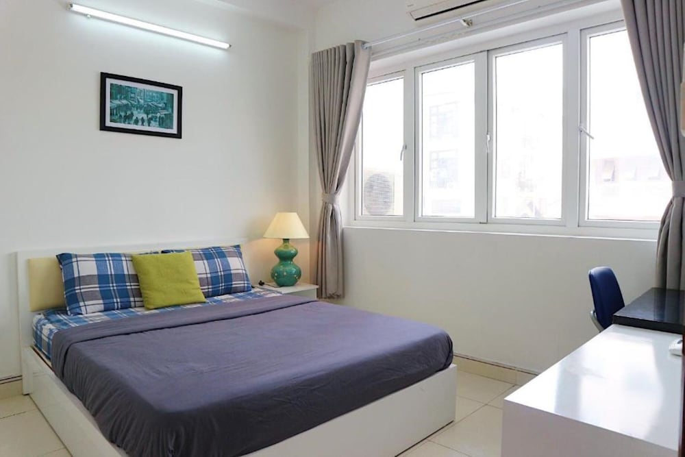 M-H Apartment Hotel 15/50