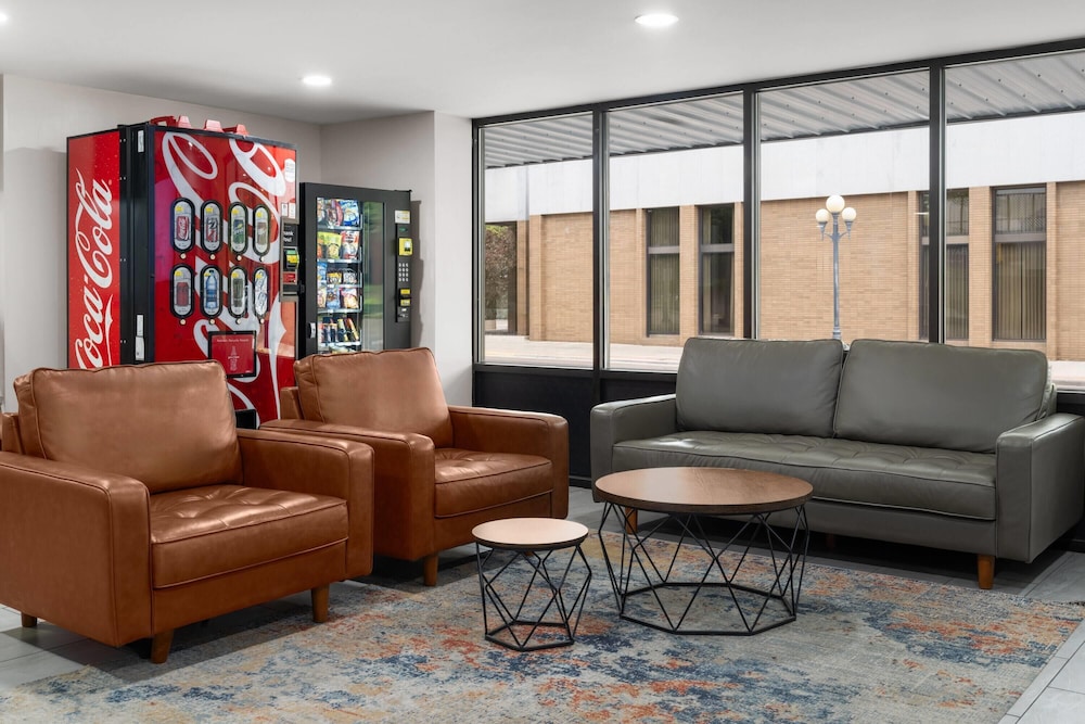 Baymont by Wyndham Great Falls City Center 34/60