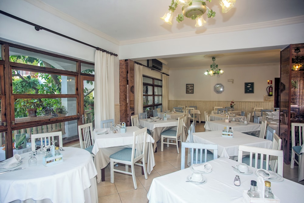 Hotel Martorell 33/50