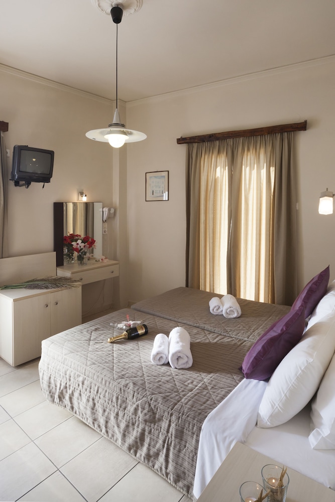 Hotel Francoise 23/51