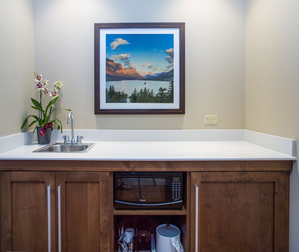 Hampton Inn Suites Whitefish Mt 5/45