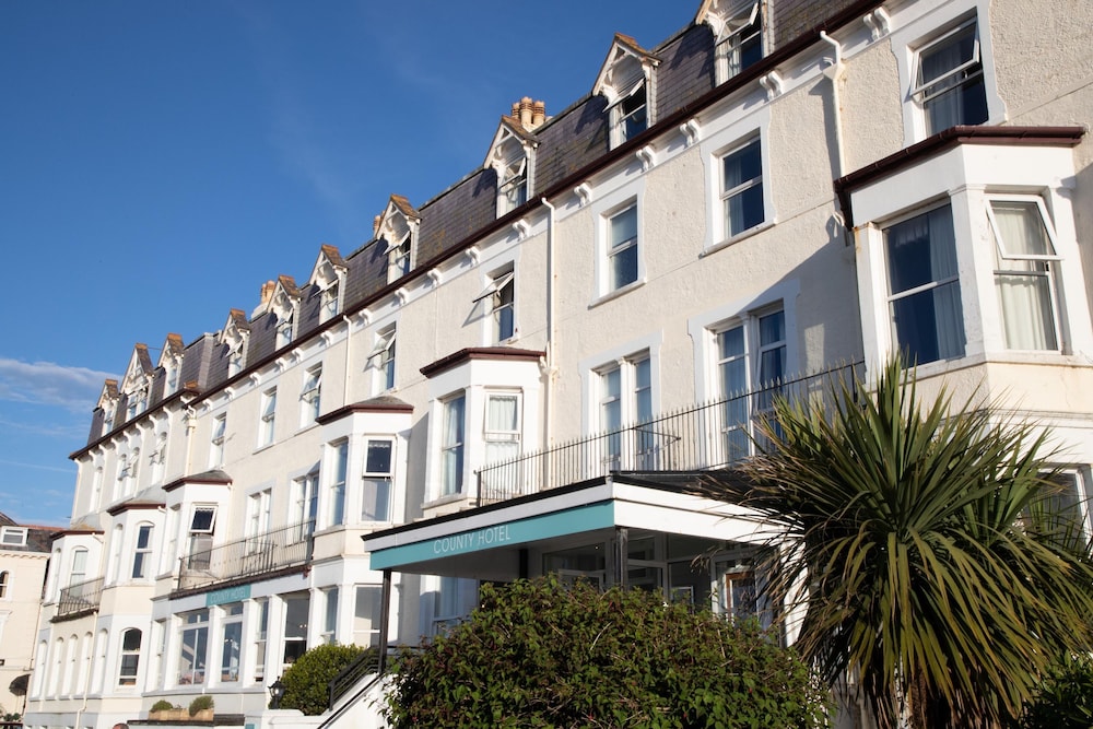 County Hotel 62/68